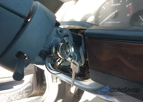 1993 Ford Thunderbird Lx from USA, damaged, VIN 1FAPP6241PH223095